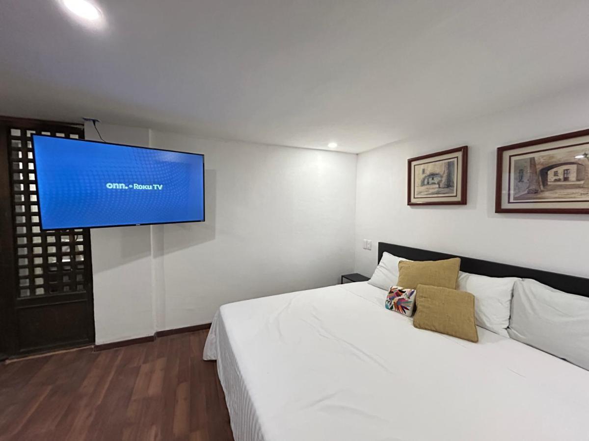 Lindas Suites Eugenio Sue Mexico City Ngoại thất bức ảnh