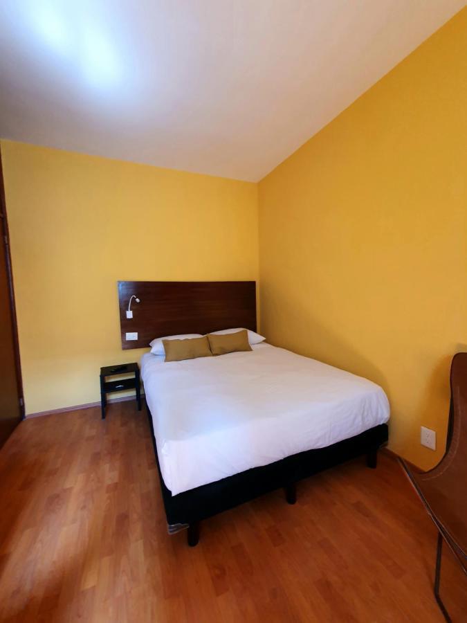 Lindas Suites Eugenio Sue Mexico City Ngoại thất bức ảnh